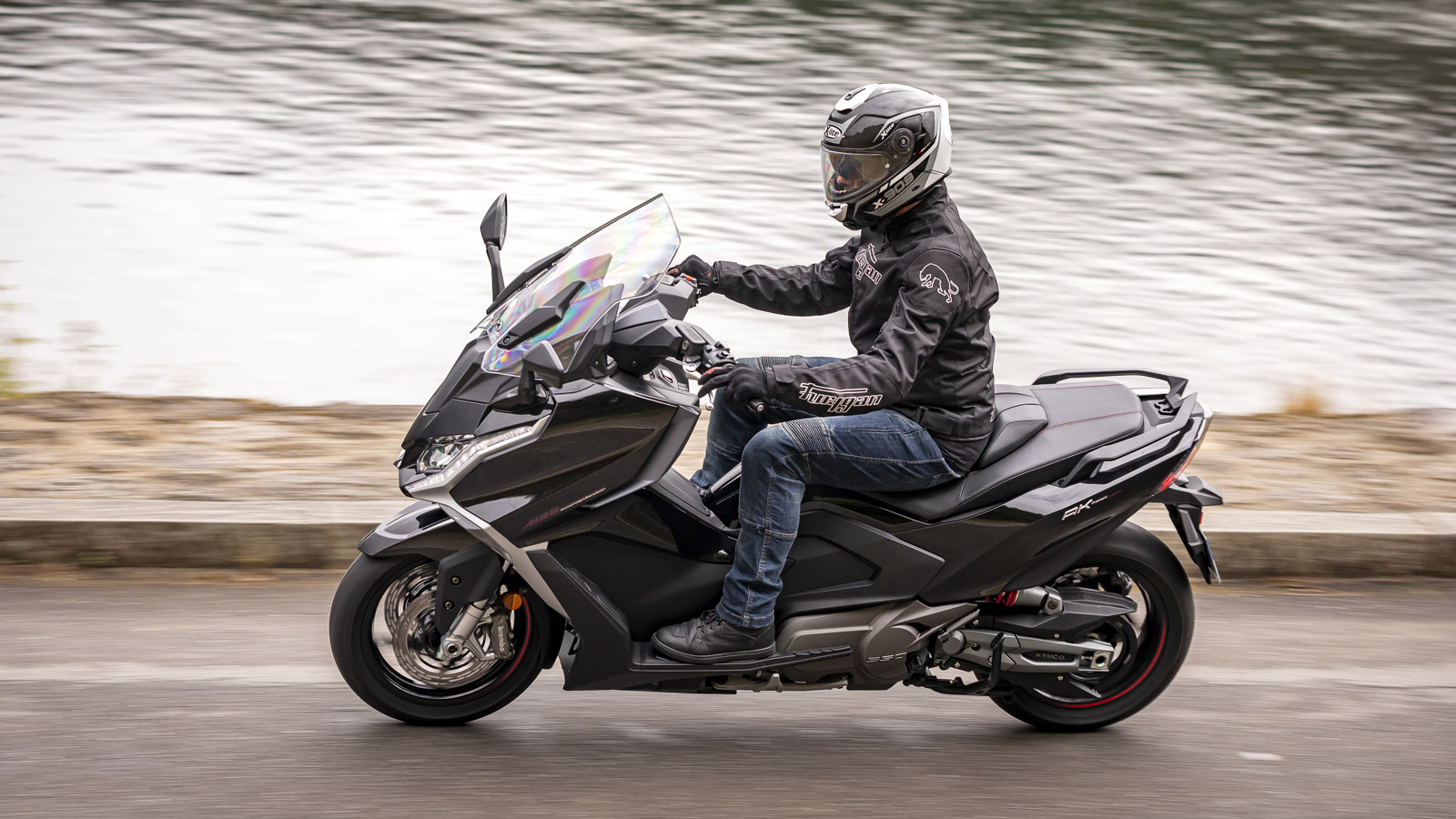 Αποστολή Πορτογαλία: Kymco AK 550 Premium & CV3         